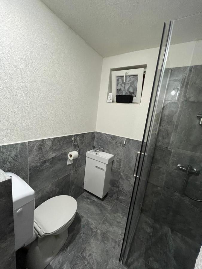 Apartman Karin Huty Экстерьер фото