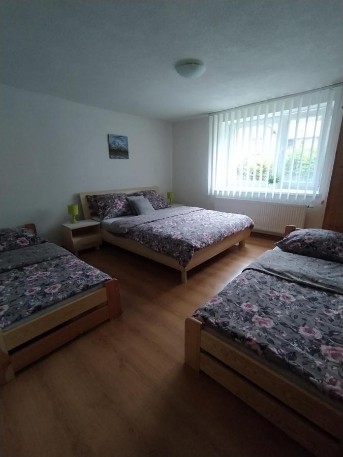 Apartman Karin Huty Экстерьер фото