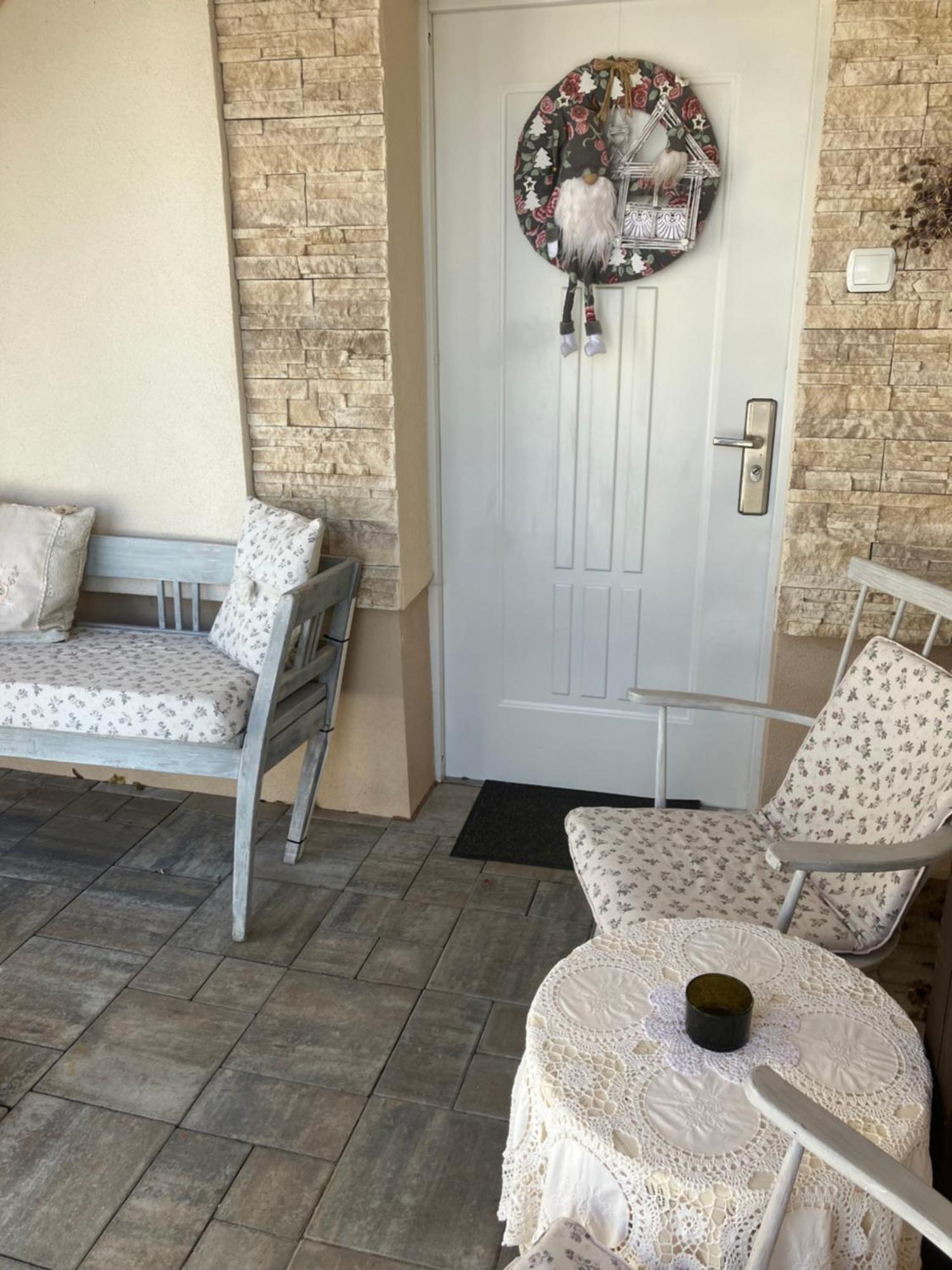 Apartman Karin Huty Экстерьер фото
